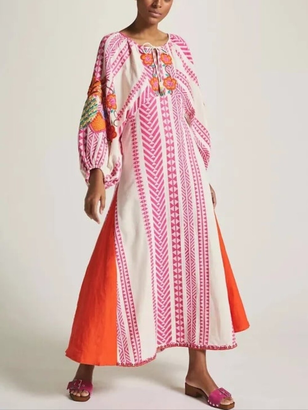 Farm Rio Rare & coveted Pink Tribal Stripe Embroidered Dress Small Very Good
